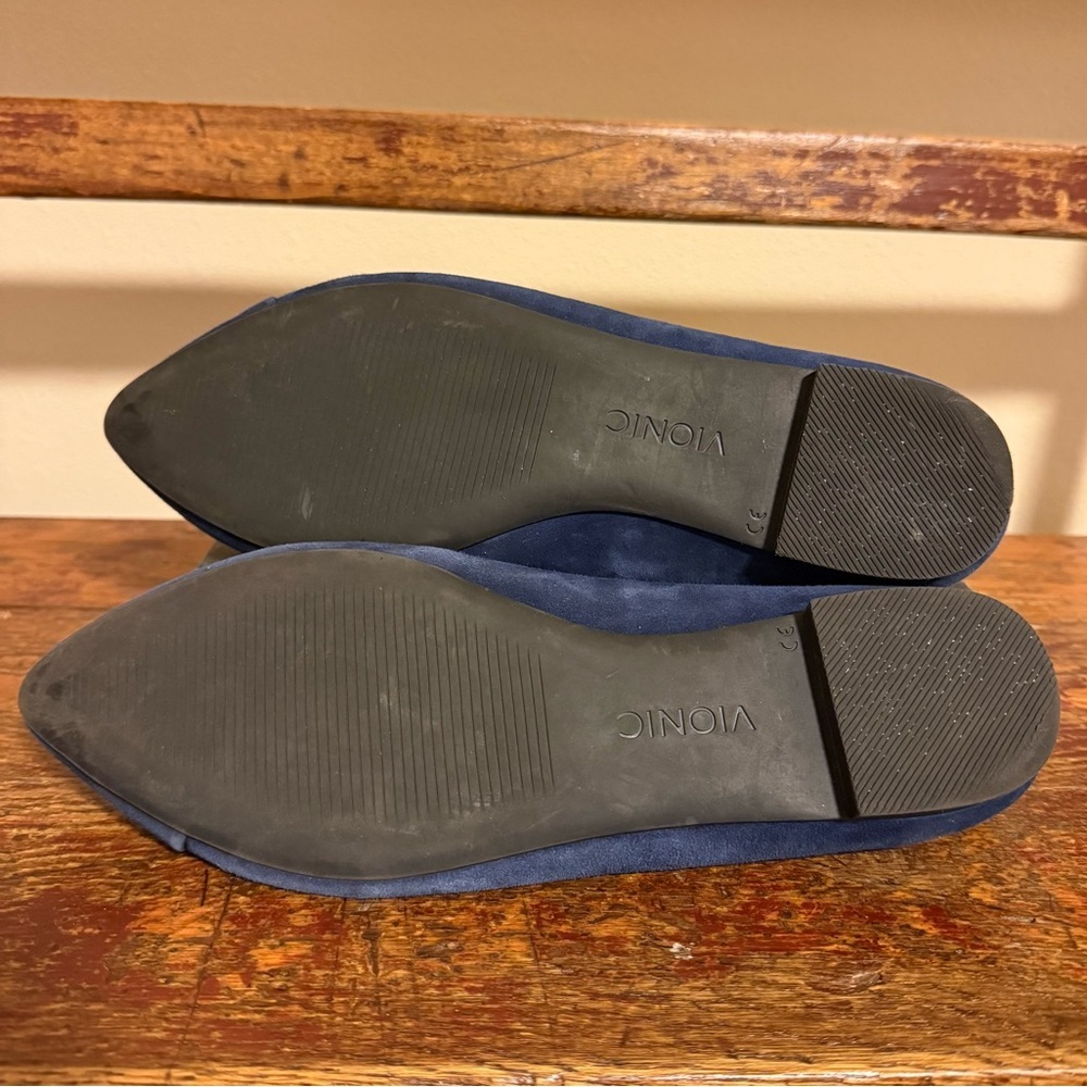 Vionic Navy Blue Suede Pointed Toe Flats - Picture 11 of 12